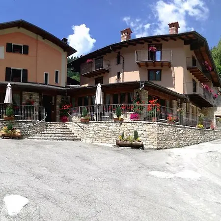 Agriturismo Cornei Da Nadia * 콜리오