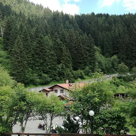 컨트리하우스 Agriturismo Cornei Da Nadia